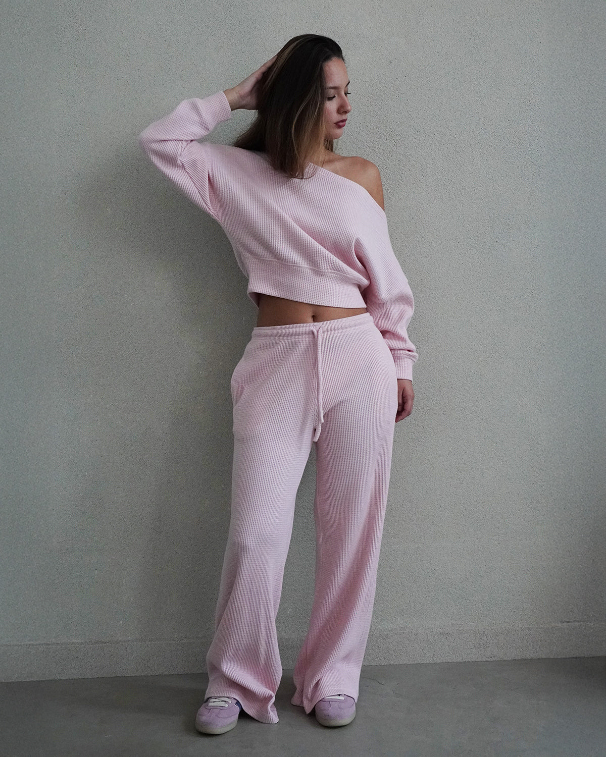 SET ALANA