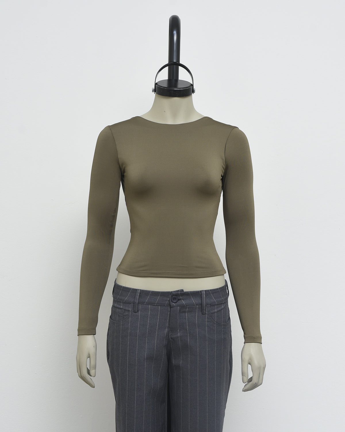 TOP BASICO MANGA LARGA - VERDE PACAY