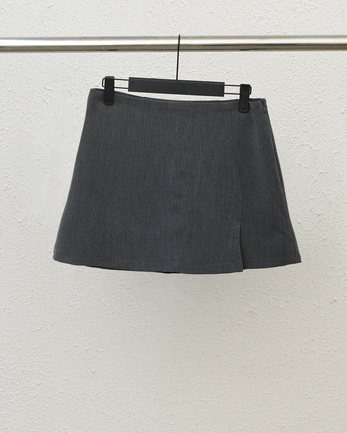 FALDA SHORT CAMILA - GRIS OSCURO