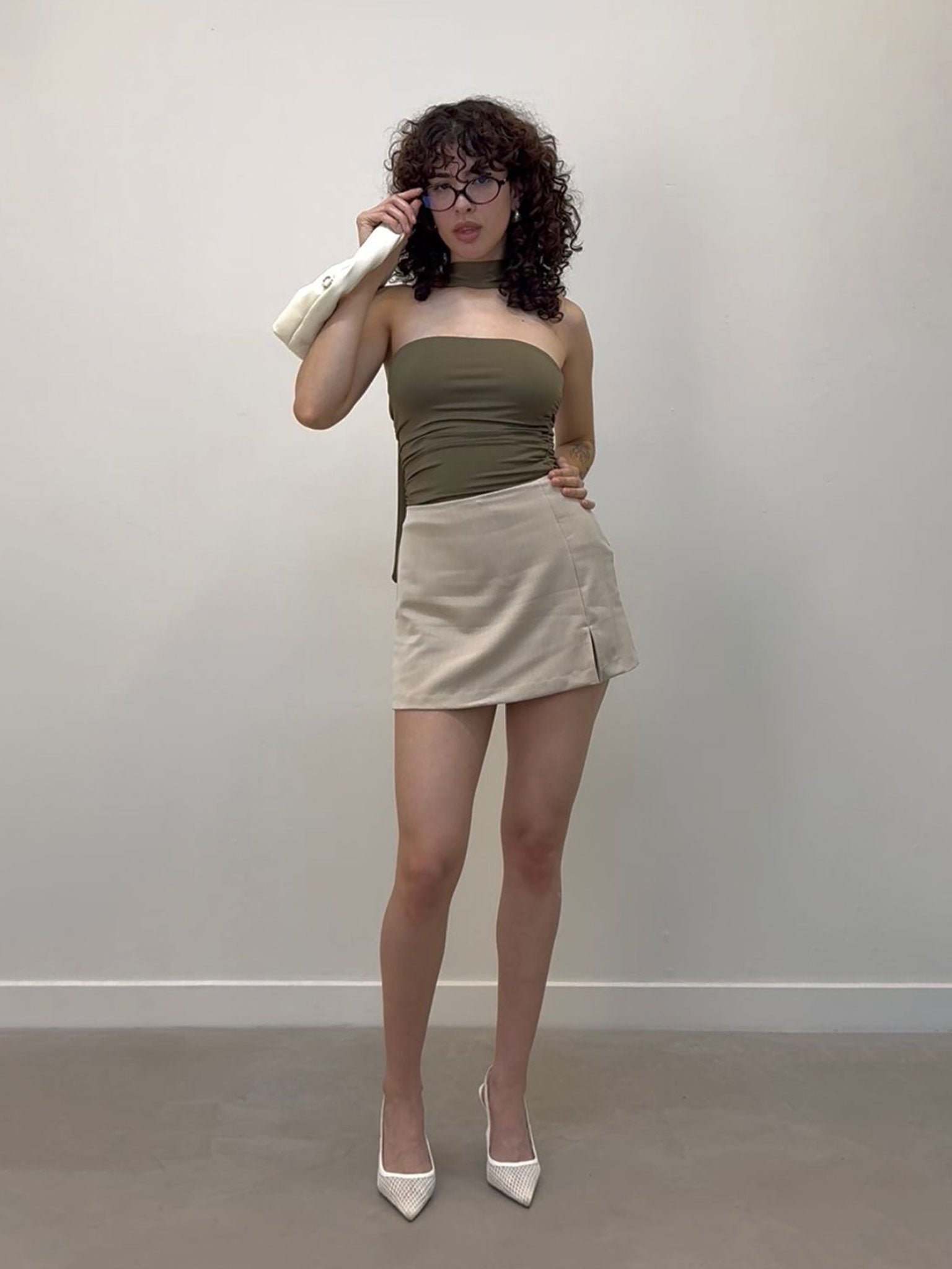 FALDA SHORT CAMILA - BEIGE